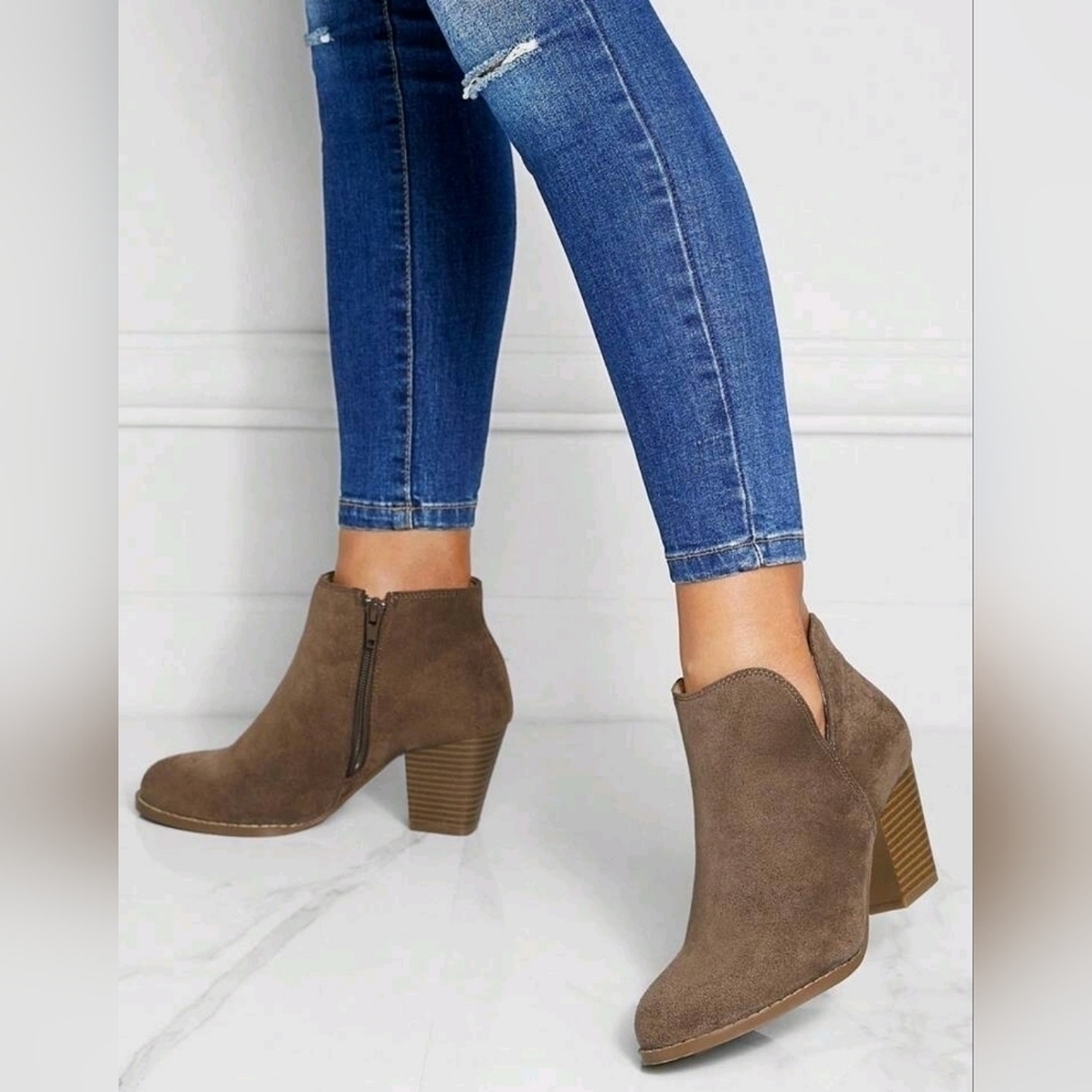 Faux Suede Zipper Side Chunky Heeled Booties